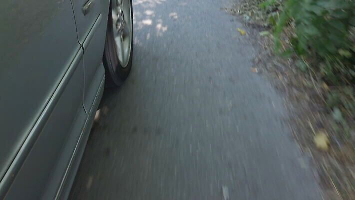 도로 로우앵글 여행 백그라운드 이동 곡선 모션 자동차 추상 사람없음 빛 운전 시골 바퀴 아스팔트 속도 질감 타이어 밟기 고무 과속 선로 자동 비어있는 4K MOV 해외동영상 클립영상 길 선 육상교통 뷰포인트 컨셉 무늬 교통시설 동영상 파일형식