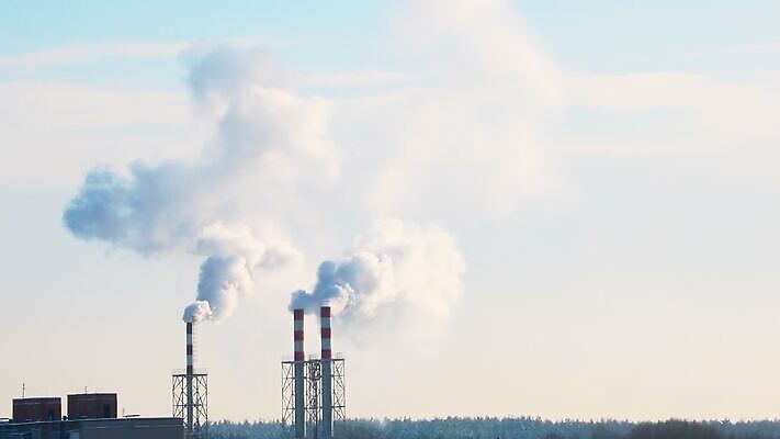 식물 구름 실루엣 산업 백그라운드 겨울 비즈니스 공장 자연 하늘 굴뚝 사람없음 건물 물 글로벌 태양 환경 탑 어둠 힘 일몰 에너지 안개 도시 오염 분위기 연기 수증기 파이프 연료 가스 매연 지구온난화 원자력 배기가스 생태학 스모그 온실 화학물질 탄소 타임랩스 MOV 해외동영상 클립영상 자연요소 건축물 계절 교육 컨셉 공업 날씨 촬영기법 노을 화학 환경오염 생태계 동영상 기후변화 파일형식