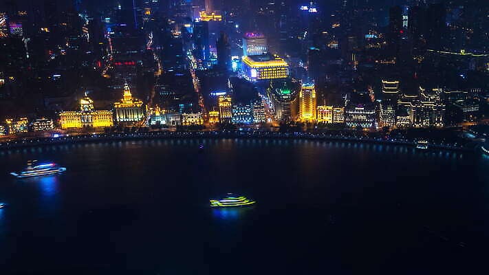 사람없음 야외 관광지 강 하이앵글 도시풍경 중국 보트 상하이 야간 빛망울 개발 패닝샷 4K 타임랩스 MOV 해외동영상 클립영상 자연요소 아시아 뷰포인트 여행 배_교통 촬영기법 풍경 빛 도시 동영상 파일형식