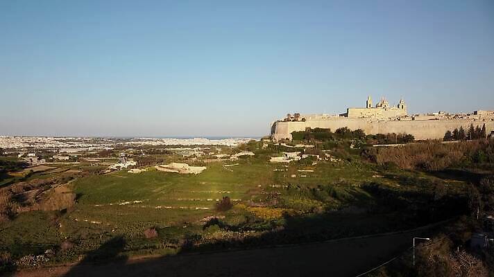 유럽 여행 건축양식 하늘 안테나 사람없음 도시풍경 도시 중세 지중해 몰타섬 MP4 해외동영상 클립영상 건축 나라 바다 섬 통신 풍경 역사 몰타 동영상 파일형식