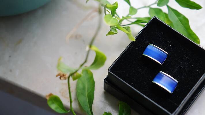 신랑 결혼 장신구 실내 사람없음 장식 상품 장식함 스타일 4K MOV 해외동영상 클립영상 이벤트 내부 동영상 파일형식