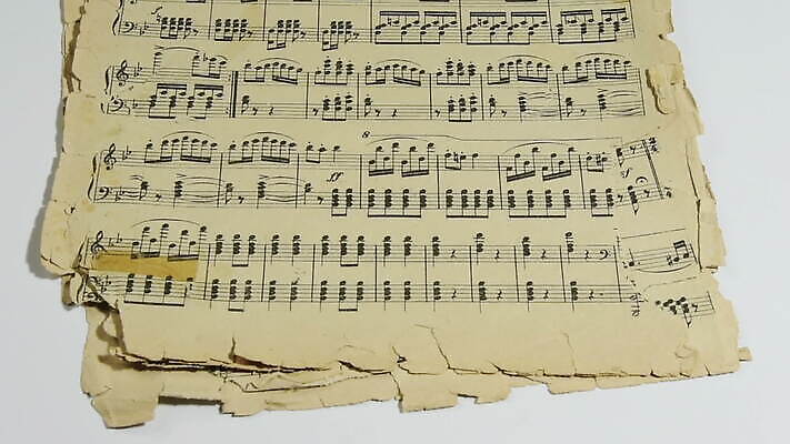 디자인 종이 줄 음악 백그라운드 음표 노래 놀이 열쇠 미술 사람없음 목재 갈색 검은색 쪽지 화목 소리 콘서트 공연 음악가 수확 골동품 흰색 기구 클래식 심볼 복고 페이지 점수 시트 오케스트라 교향곡 구성 멜로디 뮤지컬 옛날 작곡가 스타일 MOV 해외동영상 클립영상 나무 직업 기호 컬러 컨셉 농업 재료 문화예술 이벤트 악단 동영상 파일형식