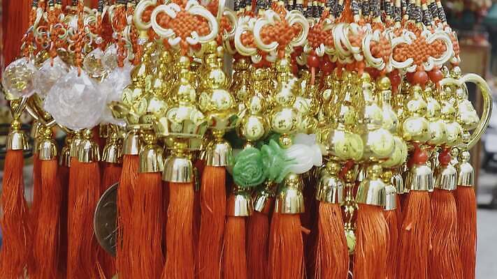 전통 행복 문화 여행 태국 휴가 새해 거리 중국문화 매달리기 동양인 이벤트 사람없음 장식 축제 중국 축하 사찰 행운 그룹 시장 닫기 상하이 대만 베트남 베이징 홍콩 말레이시아 싱가폴 차이나타운 춘절 4K MOV 해외동영상 클립영상 동양문화 명절 감정 아시아 외국문화 컨셉 종교건축 모션 인종 관광지 동남아시아 중국전통 동영상 파일형식