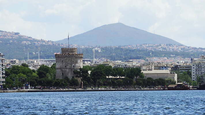 유럽 문화 여행 건축양식 하늘 유물 풍경 사람없음 건물 파란색 도시풍경 탑 항구 바위 흰색 깃발 도시 센터 중세 역사 감옥 그리스 박물관 베네치아 그리스인 천연기념물 랜드마크 마케도니아 발칸반도 비잔틴 옛날 4K MOV 해외동영상 클립영상 서양인 전통 건축물 건축 나라 컬러 교통시설 이탈리아 돌_바위 동영상 제국 파일형식 남유럽