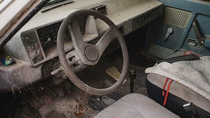 산업 의자 교통시설 자동차 실내 사람없음 내부 달리기 금속 손상 골동품 시골 판넬 바퀴 폐기물 충돌 버리기 묘사 부식 복고 먼지 짐차 한조각 계기판 고물상 구식 깨짐 썩음 옛날 자동 철강 파멸 4K MOV 해외동영상 클립영상 1 육상교통 가구 교통 컨셉 모션 재질 쓰레기 시설 동영상 파일형식 소멸