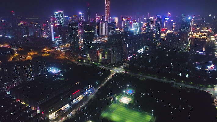 아시아 건축양식 안테나 파노라마 사람없음 건물 도시풍경 고층빌딩 중국 도시 도심 야간 저녁 스카이라인 갸우뚱 빛망울 항공촬영 랜드마크 조감도 4K 틸트업 설정숏 MOV 해외동영상 클립영상 자연요소 건축물 건축 나라 뷰포인트 통신 모션 촬영기법 풍경 빌딩 빛 동영상 파일형식