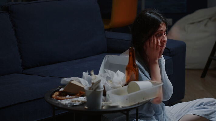 감정 스트레스 건강 피곤 성인 고통 슬픔 표현 체험 좌절 고독 눈물 걱정 불행 문제 긴장 우울증 자살 적자 피해자 혼자 정신건강 4K MOV 해외동영상 클립영상 컨셉 사람 피해 질병 동영상 파일형식