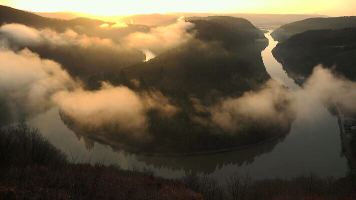 실루엣 곡선 자연 독일 사람없음 야외 강 햇빛 평화 안개 광 4K 락다운 MOV 해외동영상 클립영상 유럽 선 컨셉 날씨 촬영기법 태양 생태계 동영상 파일형식