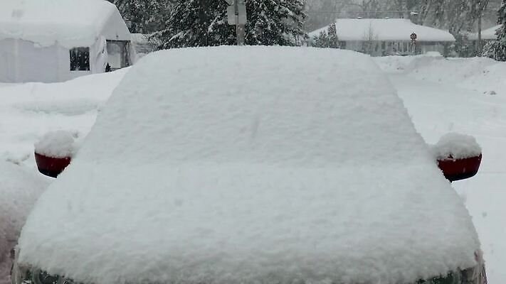 계절 공원 도로 조각 겨울 교통시설 자동차 자연 유리 바람 날씨 거리 주택 사람없음 야외 환경 냉동 얼음 추위 덮개 흰색 도시 주차 지역 폭풍 타운 눈보라 축적 심각 엘리먼트 폭설 MP4 해외동영상 클립영상 자연요소 공공시설 길 육상교통 컬러 교통 컨셉 재질 눈_날씨 건물 뚜껑 자연재해 시설 생태계 동영상 파일형식