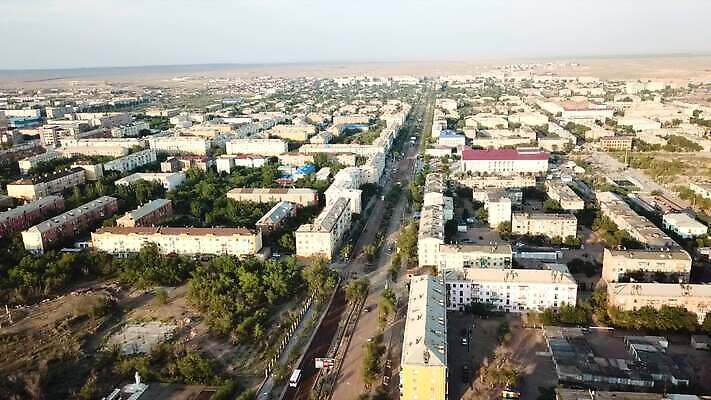 나무 구름 실루엣 호수 여행 백그라운드 겨울 건축양식 자동차 자연 하늘 거리 주택 풍경 사람없음 건물 태양 마을 일출 힘 일몰 새벽 추위 자유 흰색 도시 작음 파이프 드론 소비에트 옛날 카자흐스탄 MP4 해외동영상 클립영상 자연요소 식물 건축물 계절 건축 아시아 육상교통 컬러 컨셉 촬영기법 노을 크기 생태계 동영상 파일형식