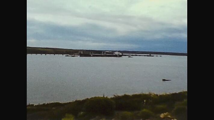 전통 외관 아시아 문화 음식 여행 농업 교통시설 사람 동양인 사람없음 야외 물 강 마을 수확 골동품 거친 보트 역사 시장 클래식 도서관 상인 필름 영화 향수 노 문서 복고 베트남 영사기 동영상 구식 메콩강 보관소 아마추어 옛날 인도차이나반도 4K MOV 해외동영상 클립영상 자연요소 교육 나라 산업 교통 컨셉 배_교통 문화예술 인종 동남아시아 화장품 저장 시설 선박 파일형식