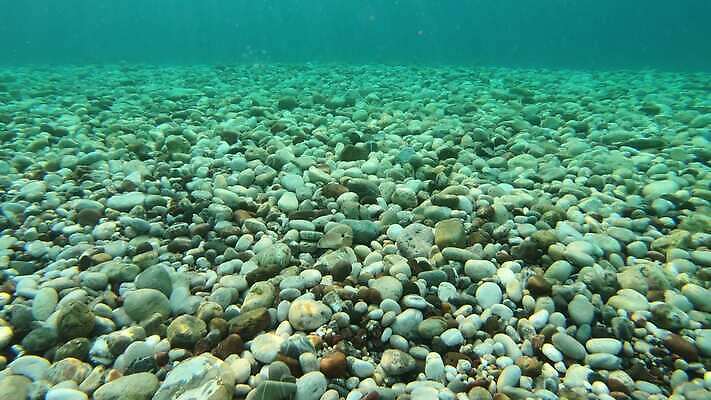 바다 백그라운드 자연 휴가 사람없음 물 여름 파란색 빛 컬러풀 햇빛 수중 내추럴 깊이 터키석 4K MP4 해외동영상 클립영상 자연요소 계절 컬러 태양 보석 생태계 동영상 파일형식