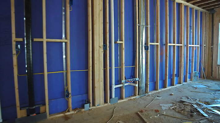 외관 산업 벽 캐나다 건축양식 지붕 새로움 아파트 주택 프레임 건설업 사람없음 내부 건물 목재 빛 미국 건설현장 수리 널 아래 뼈대 잡동사니 복원 설치 수목 합판 4K MOV 해외동영상 클립영상 나무 건축물 건축 컨셉 북아메리카 재료 방향 위치 동영상 파일형식