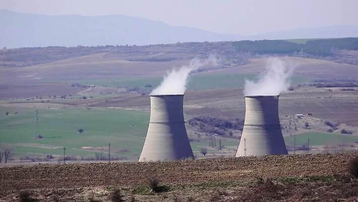 식물 산업 밭 건축양식 공장 자연 하늘 굴뚝 사람없음 건물 파란색 글로벌 환경 탑 힘 에너지 환경오염 오염 연기 역 수증기 위험 시설 원자 연료 가스 세대 낭비 원자력 방사능 방사선 생태학 석탄 스모그 전압 4K MP4 해외동영상 클립영상 건축물 교육 건축 컬러 컨셉 농업 공업 교통시설 생태계 동영상 파일형식