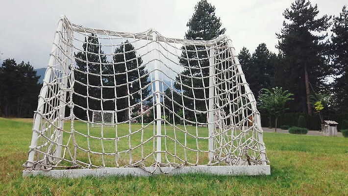 공원 어린이 선 백그라운드 패턴 밭 자연 놀이 하늘 안전 잔디 사람없음 야외 초록색 여름 축구 경쟁 경기장 게임 흰색 그물 모서리 닫기 놀이터 휴대용 대문 핸드볼 망사 고립 골 뒤뜰 땅바닥 법정 알루미늄 비어있는 4K MOV 해외동영상 클립영상 식물 계절 공공시설 컬러 컨셉 무늬 농업 스포츠시설 모션 바닥 사람 구기 문 직물 오브젝트 생태계 동영상 파일형식