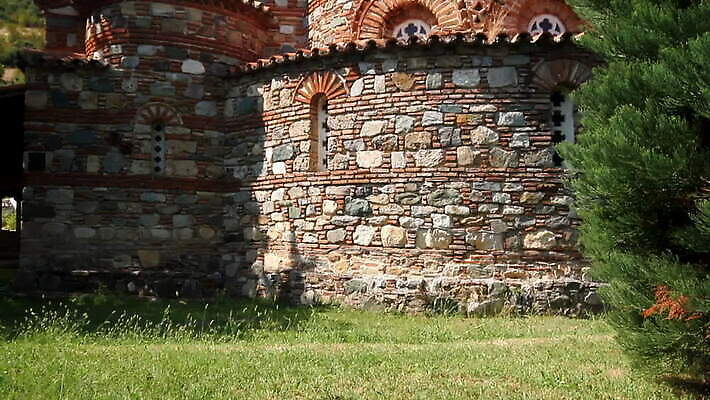 전통 꽃 기독교 종교 여행 자연 사람없음 관광지 교회 문 복도 역사 아빠 대문 수도원 덩어리 마케도니아 발칸반도 비잔틴 옛날 파라다이스 MOV 해외동영상 클립영상 식물 가족 종교건축 건물 생태계 동영상 제국 파일형식 남유럽