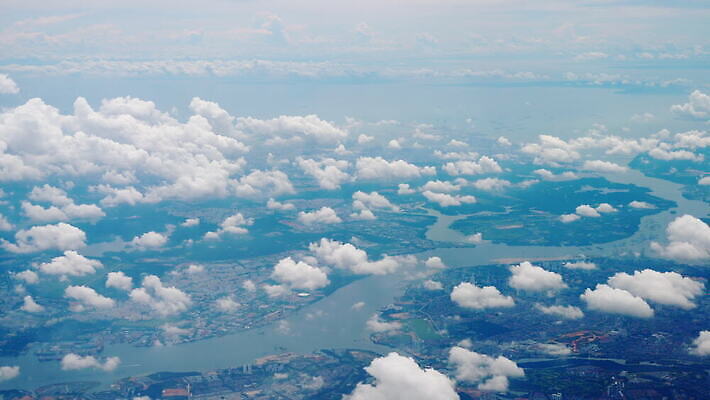 아시아 여행 비즈니스 교통시설 하늘 휴가 비행기 동양인 사람없음 공항 항공 출발 상업 택시 제트기 승객 엔진 싱가폴 대패 항공사 4K 지상주행 MOV 해외동영상 클립영상 나라 산업 교통 컨셉 항공교통 승용차 자동차 대중교통 인종 시설 동영상 파일형식