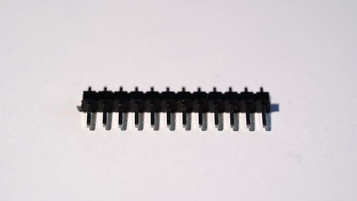 남자 백그라운드 통신 사람없음 전자제품 컴퓨터 금속 디지털 자료 장비 흰색 도구 그룹 부속품 암호 연결 순환 전자 산딸기 아날로그 공학 DIY 개발 고립 하드웨어 헤딩 코딩 4K MOV 해외동영상 클립영상 교육 컬러 과일 모션 재질 사람 취미 축구 오브젝트 동영상 컴퓨터교육 파일형식