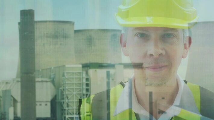 식물 백인 산업 공장 굴뚝 한명 경제 글로벌 환경 탑 힘 발전기 에너지 오염 기술자 엔지니어 분위기 연기 역 제조 수증기 발사 공학 석탄 화학물질 4K MP4 해외동영상 클립영상 서양인 직업 1 건축물 교육 컨셉 공업 교통시설 사람 발전소 화학 동영상 파일형식