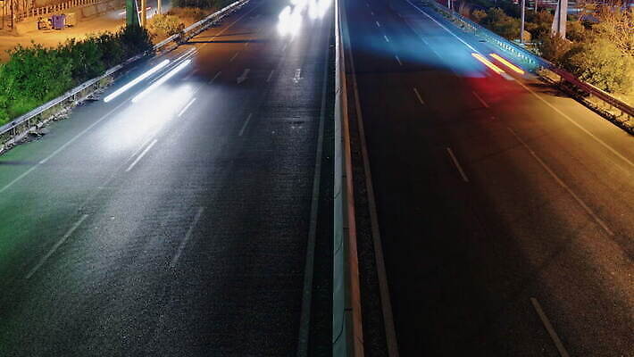외관 유럽 도로 여행 교통시설 자동차 건설업 파노라마 사람없음 야외 역사 연결 지중해 출퇴근 마케도니아 발칸반도 4K MOV 해외동영상 클립영상 나라 산업 길 육상교통 바다 교통 비즈니스 촬영기법 시설 동영상 파일형식 남유럽