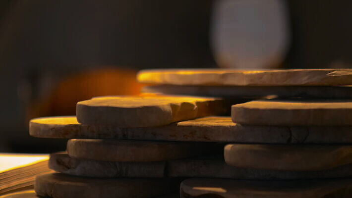 전통 접시 음식 빵 불 불꽃 벽돌 영국 잉글랜드 피자 실내 따뜻함 요리 사람없음 목재 빛 주방 식당 저녁식사 이탈리아 빵집 수확 흰색 램프 오픈 뜨거움 오븐 장작 난로 굽기 삽 준비 벽난로 통나무 빛망울 내추럴 I 연소 옛날 용광로 피자집 화상 4K MOV 해외동영상 클립영상 자연요소 나무 식기 알파벳 유럽 컬러 농업 재료 조명 패스트푸드 서양음식 내부 상점 식사 가전제품 상처 난방기 구이 동영상 파일형식