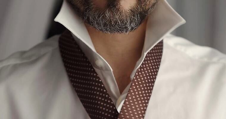 모델 직업 1 손 드레스 옷 남자 백그라운드 셔츠 비즈니스 성공 넥타이 노동자 실내 한명 사람 정장 성인 사무실 검은색 재킷 흰색 면 업무 비즈니스맨 자신감 암호 스마트 준비 경영자 조절 경영 고립 심각 스타일 놓기 4K MP4 해외동영상 클립영상 잡화 감정 컬러 컨셉 상의 모션 내부 신체부위 외투 작업 직장인 리더 동영상 파일형식