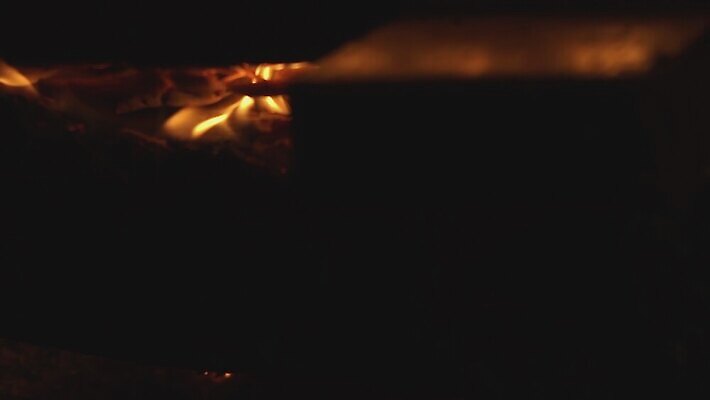 백그라운드 크리스마스 오렌지 모션 자연 검은배경 휴가 불꽃 주택 따뜻함 요리 사람없음 목재 빨간색 빛 노란색 파티 검은색 어둠 힘 에너지 축하 뜨거움 닫기 야간 저녁 위험 모닥불 폭발 벽난로 매움 화재 연료 가스 느림 연소 광 화상 4K HD MOV 해외동영상 슬로모션 클립영상 자연요소 나무 기념일 컬러 컨셉 과일 재료 불 촬영기법 이벤트 건물 맛 상처 사건 생태계 동영상 파일형식