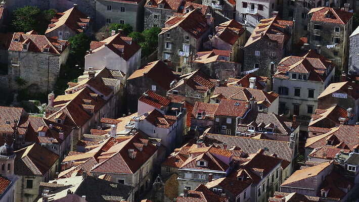 유럽 문화 여행 건축양식 지붕 거리 주택 풍경 사람없음 건물 관광지 도시풍경 햇빛 성당 도시 중세 역사 타운 크로아티아 구시가지 두브로브니크 랜드마크 MOV 해외동영상 클립영상 건축물 건축 나라 종교건축 태양 동영상 파일형식
