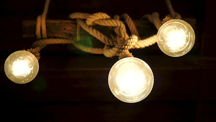 디자인 밧줄 과학 백그라운드 전구 유리 조명 아이디어 나선형 사람없음 경제 빛 금속 검은색 어둠 힘 장비 에너지 흰색 램프 문학 철사 해결 세대 빛망울 광 발명 발생 진짜 텅스텐 필라멘트 현재 MOV 해외동영상 클립영상 줄 컬러 컨셉 무늬 재질 원소 동영상 파일형식