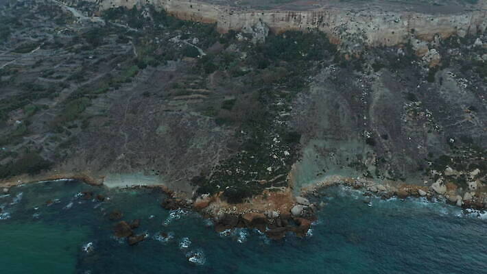 물결 파도 바다 여행 휴가 안테나 사람없음 물 파란색 태양 일몰 거친 서핑 떨어짐 항공촬영 몰타섬 파라다이스 접근 4K 설정숏 MOV 해외동영상 클립영상 자연요소 뷰포인트 컬러 섬 컨셉 통신 촬영기법 노을 수상스포츠 몰타 동영상 파일형식