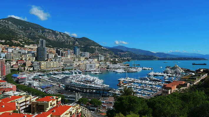 바다 여행 건축양식 하늘 풍경 사람없음 야외 물 관광지 도시풍경 항구 프랑스 보트 정박 지역 명승지 모나코 패닝샷 선박 4K MOV 해외동영상 클립영상 자연요소 건축 유럽 수상교통 배_교통 교통시설 촬영기법 도시 동영상 파일형식