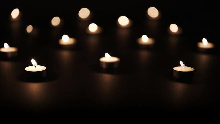 종교 백그라운드 텍스트 모션 불 추상 불꽃 사람없음 교회 성경 신성 타격 화상 4K HD MOV 해외동영상 클립영상 자연요소 무늬 종교용품 종교건축 건물 상처 동영상 파일형식