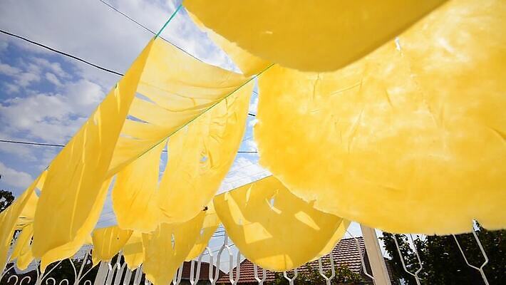 직업 물결 음식 재료 가정 하늘 주방용품 건조 요리 사람없음 햇빛 이탈리아 빵집 닫기 밀기 밀 유연 준비 생태계 이탈리아문화 날것 반죽 밀가루 동영상 그리스인 강렬 마케도니아 음식준비 페스츄리 핸드메이드 바클라바 MOV 튀르키예 해외동영상 클립영상 서양인 유럽 아시아 빵 생활용품 모션 디저트 곡류 태양 상점 가루 유럽문화 파일형식 남유럽