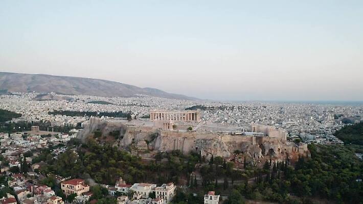 주간 계절 유럽 여행 백그라운드 건축양식 하늘 휴가 거리 안테나 풍경 사람없음 야외 건물 도시풍경 환경 맑음 세계문화유산 도시 점 도심 지중해 그리스 오르기 장면 지역 아테네 스카이라인 드론 랜드마크 아크로폴리스 인기 수평선 MOV 해외동영상 클립영상 자연요소 건축물 건축 나라 바다 통신 모션 날씨 문화재 동영상 파일형식