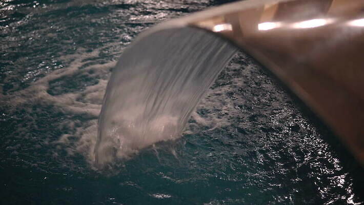 백인 라이프스타일 백그라운드 휴가 휴식 건강 사람없음 물 여름 스파 거품 젖음 흰색 뜨거움 액체 떨어짐 휴양지 4K MOV 해외동영상 클립영상 자연요소 서양인 계절 컬러 컨셉 생활 장소 동영상 파일형식