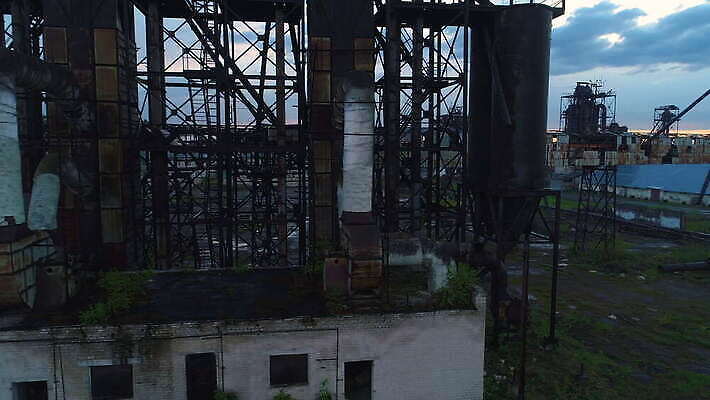 식물 산업 농업 비즈니스 공장 안테나 사람없음 경제 농장 금속 장비 컨테이너 엘리베이터 고장 버리기 러시아 보리 수납 드론 사일로 옛날 위기 공급 4K MOV 해외동영상 클립영상 유럽 통신 공업 모션 재질 곡류 동영상 파일형식