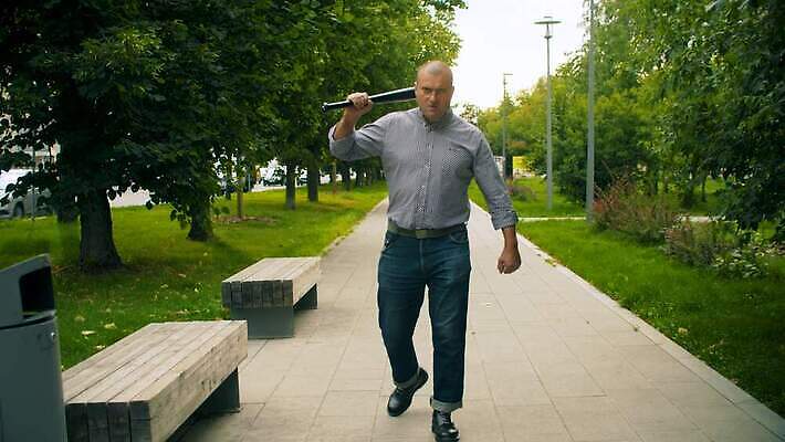 백인 남자 무기 얼굴 이동 한명 사람 힘 야구 분노 잡기 도시 폭력 범죄 위험 공격 무서움 충돌 위협 싸움 박쥐 나쁜 압력 폭행 호러 4K MOV 해외동영상 클립영상 서양인 1 감정 컨셉 포유류 모션 신체부위 구기 사회이슈 공포 동영상 파일형식