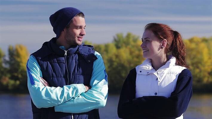 백인 라이프스타일 커플 공원 여자 남자 행복 스포츠 2 함께함 건강 성인 야외 두명 파란색 친구 달리기 조깅 운동 도시 그룹 연습 마라톤 달리기선수 주자 MP4 해외동영상 클립영상 서양인 공공시설 감정 컬러 컨셉 관계 모션 사람 경기 생활 육상스포츠 육상선수 동영상 파일형식