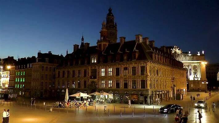 외관 유럽 산업 건축양식 하늘 파노라마 사람 사람없음 건물 탑 궁전 프랑스 도시 보행자 센터 역사 회의실 상업 종탑 프랑스어 구시가지 랜드마크 타임랩스 MP4 해외동영상 클립영상 문자 건축물 건축 나라 고건축 촬영기법 동영상 파일형식