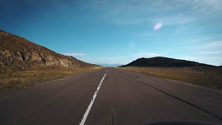 공원 도로 오렌지 자동차 자연 하늘 산 건조 파노라마 사람없음 빨간색 노란색 골짜기 미국 운전 사막 오픈 고도 내추럴 서쪽 전국 절정 지질 지질학 1인칭시점 4K MP4 해외동영상 클립영상 시선 공공시설 교육 길 육상교통 컬러 북아메리카 과일 교통시설 모션 촬영기법 방향 생태계 동영상 파일형식