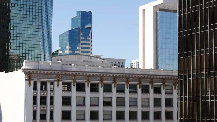 응시 건축양식 새로움 건설업 종류 사람없음 건물 관광지 도시풍경 탑 고층빌딩 미국 여러개 도시 그룹 도심 고도 캘리포니아 방문 타운 남쪽 항공촬영 구역 드론 산티아고 서쪽 조감도 많음 4K MP4 해외동영상 클립영상 건축물 시선 건축 산업 뷰포인트 여행 다수 컨셉 북아메리카 풍경 빌딩 방향 동영상 파일형식