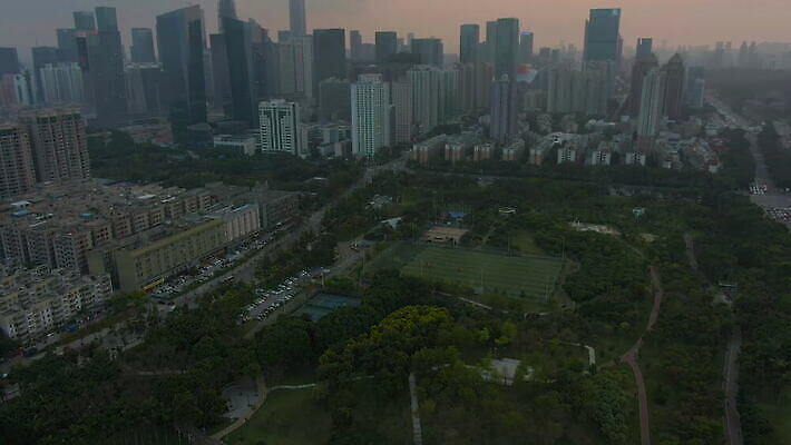 구름 공원 실루엣 아시아 건축양식 아침 안테나 파노라마 사람없음 건물 도시풍경 태양 일출 맑음 고층빌딩 중국 일몰 도시 도심 저녁 스카이라인 갸우뚱 항공촬영 랜드마크 조감도 4K 틸트업 설정숏 MOV 해외동영상 클립영상 주간 자연요소 건축물 공공시설 건축 나라 뷰포인트 통신 모션 날씨 촬영기법 풍경 빌딩 노을 밤 야간 동영상 파일형식