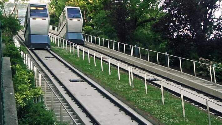외관 유럽 선 여행 건축양식 교통시설 자동차 휴가 사람없음 야외 건물 교회 여행객 탑 프랑스 하트 도시 역사 심볼 언덕 신성 타운 일반 프랑스어 랜드마크 바실리카 옛날 인기 파리(프랑스) MP4 해외동영상 클립영상 모양 문자 건축물 건축 나라 육상교통 교통 종교건축 사람 시설 동영상 파일형식
