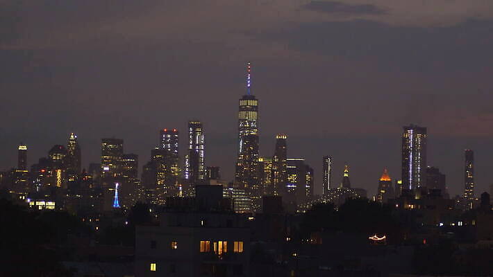 기념일 행복 불 휴가 불꽃 새해 기념 폭죽 불꽃놀이 파노라마 이벤트 사람없음 도시풍경 파티 고층빌딩 축제 미국 새벽 자유 축하 도시 야간 저녁 폭발 뉴욕 쇼 기념물 스카이라인 맨해튼 애국심 독립 독립기념일 랜드마크 정부 4K MOV 해외동영상 클립영상 자연요소 감정 컨셉 북아메리카 놀이 촬영기법 풍경 빌딩 동영상 파일형식