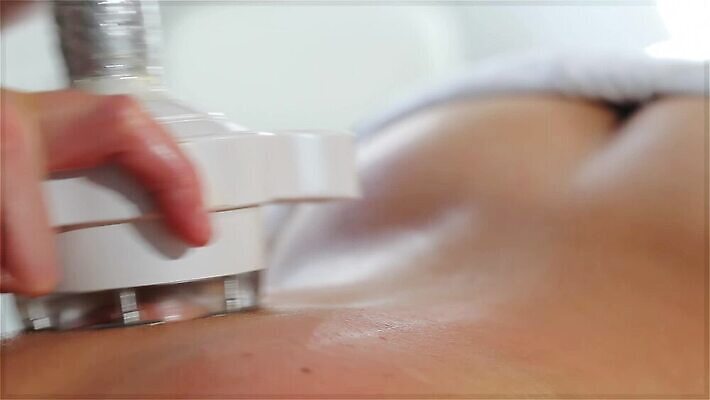 라이프스타일 여자 신체 모션 휴식 건강 한명 뷰티 건강관리 상점 스파 기계 화장품 장비 기구 마사지 닫기 하락 비만 날씬함 피부 척추 반대 테라피 배수구 돌봄 리프팅 안마사 셀룰라이트 MP4 해외동영상 클립영상 1 컨셉 뼈 관리 사람 생활 신체부위 몸매 동영상 파일형식