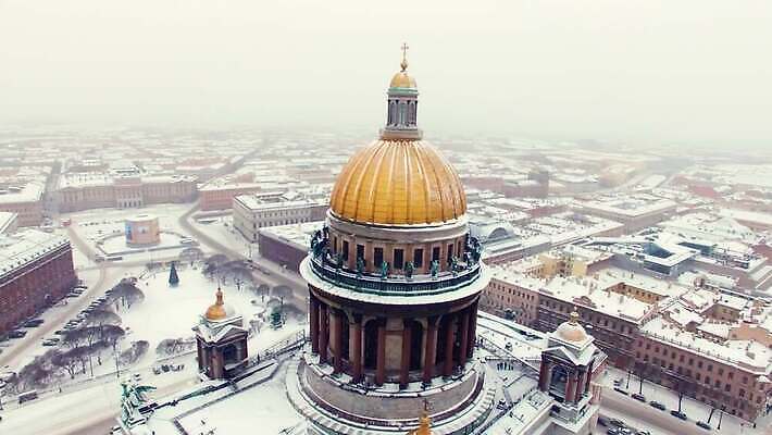유럽 기독교 종교 건축양식 거리 안테나 사람없음 야외 건물 도시풍경 성당 교회 이탈리아 도시 사찰 센터 역사 황금 정사각형 러시아 타운 드론 러시아인 4K MOV 해외동영상 클립영상 도형 서양인 건축물 건축 나라 통신 종교건축 풍경 동영상 파일형식