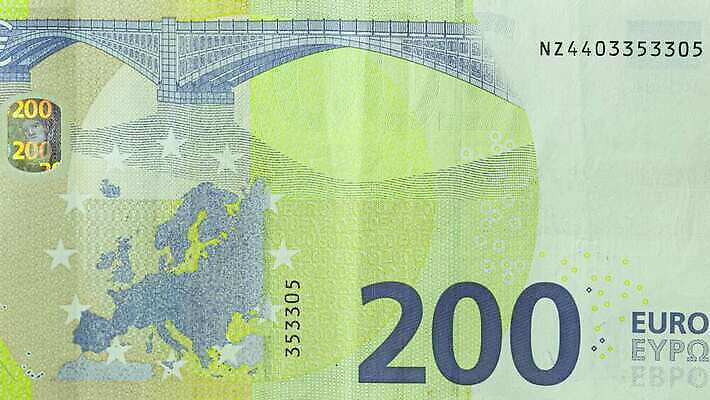 유럽 백그라운드 컨셉 돈 회사 비즈니스 모션 성공 협력 화살 창조 사람없음 금융 경제 동전 칠판 유로 흰색 재산 심볼 분석 분필 활기 애니메이션 회계 계산서 그만 서류판 수입 위기 유럽연합 4K 화면전환 MP4 해외동영상 클립영상 나라 컬러 사무용품 초크 동영상 파일형식