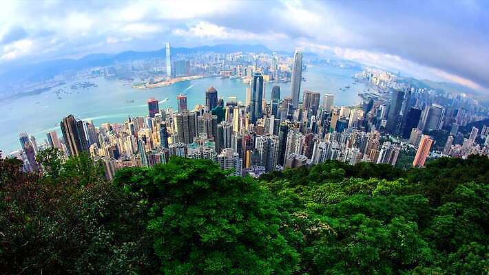 아시아 섬 여행 비즈니스 건축양식 교통시설 자연 하늘 바람 날씨 안테나 풍경 사람없음 건물 빛 도시풍경 탑 항구 고층빌딩 중국 도시 도심 언덕 해안도시 장면 포트 타운 홍콩 스카이라인 랜드마크 절정 4K 타임랩스 MP4 해외동영상 클립영상 자연요소 건축물 건축 나라 교통 통신 촬영기법 빌딩 시설 생태계 동영상 파일형식