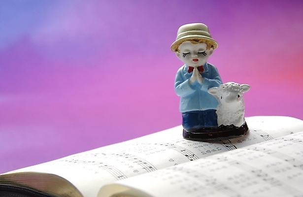 포토 JPG 기독교 종교 인형 백그라운드 종교용품 기독교용품 사람없음 장식 천주교 기도 찬송가 국내포토 노래 파일형식