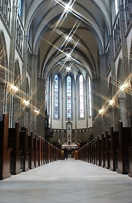 포토 JPG 시설물 현대건축 건축 종교 백그라운드 종교건축 종교시설 실내 사람없음 장식 빛 성당 교회 천주교 스테인드글라스 국내포토 건축물 유리 내부 건물 시설 파일형식